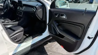 2020 MERCEDES-BENZ GLA