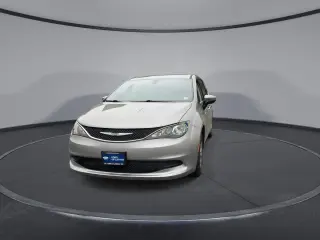 2021 Chrysler Voyager