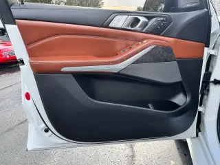 2021 BMW X7