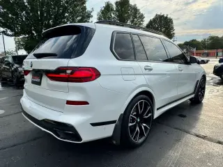 2021 BMW X7