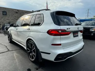 2021 BMW X7