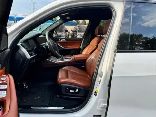 2021 BMW X7