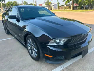 2011 Ford MUSTANG