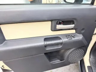2010 Toyota FJ CRUISER