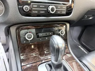 2013 Volkswagen TOUAREG