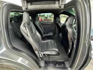 2016 TESLA MODEL X