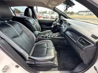 2018 NISSAN LEAF