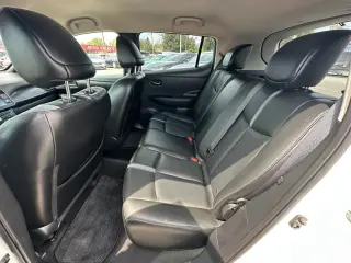 2018 NISSAN LEAF