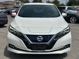 2018 NISSAN LEAF