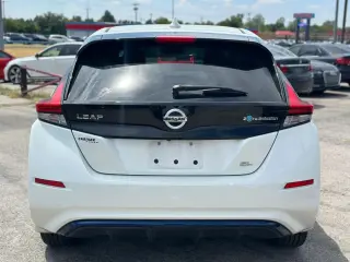 2018 NISSAN LEAF