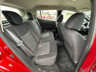 2018 NISSAN LEAF
