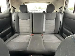 2018 NISSAN LEAF