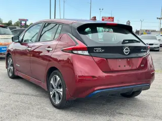 2018 NISSAN LEAF