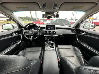 2018 KIA STINGER