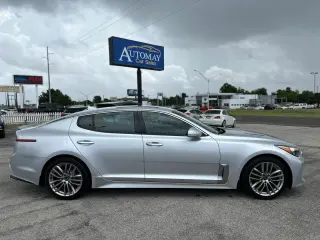 2018 KIA STINGER