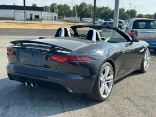 2016 JAGUAR F-TYPE