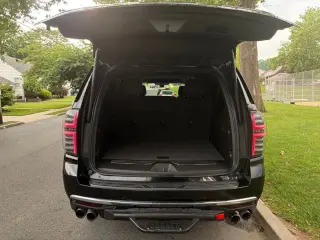 2022 Chevrolet SUBURBAN