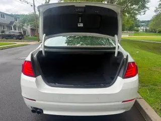 2011 Bmw 5 SERIES