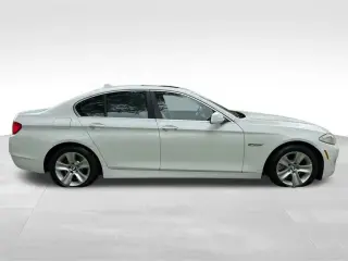 2011 Bmw 5 SERIES