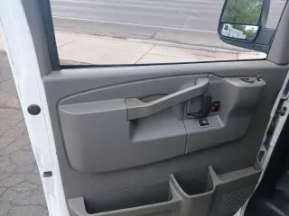2020 Chevrolet EXPRESS 3500 CARGO