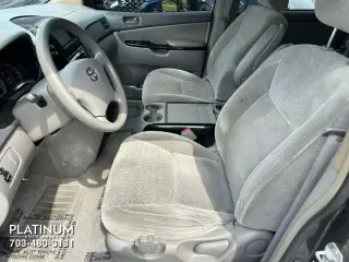 2004 Toyota SIENNA