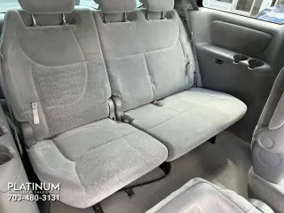 2004 Toyota SIENNA