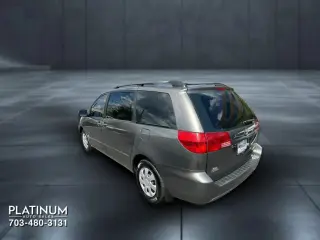 2004 Toyota SIENNA