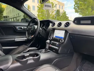 2017 Ford MUSTANG