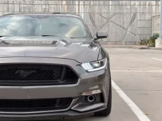 2017 Ford MUSTANG