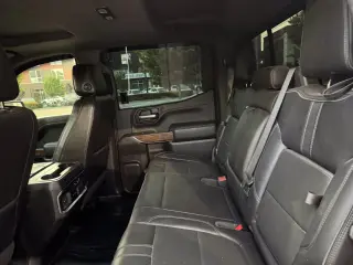 2020 Chevrolet SILVERADO 1500 CREW CAB