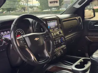 2020 Chevrolet SILVERADO 1500 CREW CAB