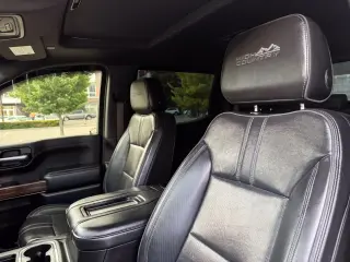 2020 Chevrolet SILVERADO 1500 CREW CAB