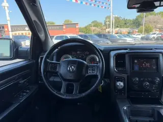2016 Ram 1500 CREW CAB