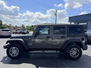 2017 Jeep WRANGLER UNLIMITED