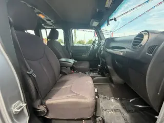 2013 Jeep WRANGLER