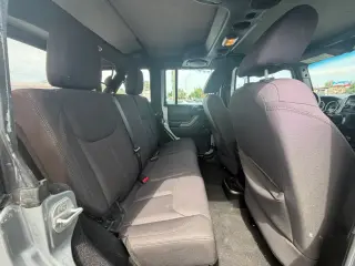 2013 Jeep WRANGLER