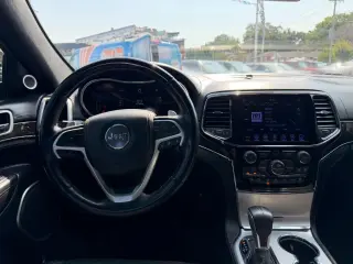 2019 Jeep GRAND CHEROKEE