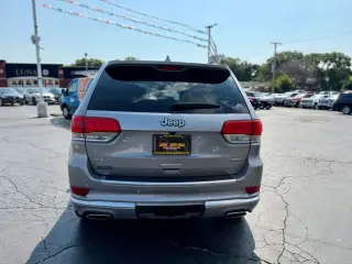 2019 Jeep GRAND CHEROKEE