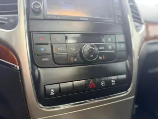2012 Jeep GRAND CHEROKEE