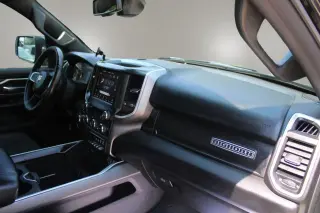 2019 Ram 1500 CREW CAB