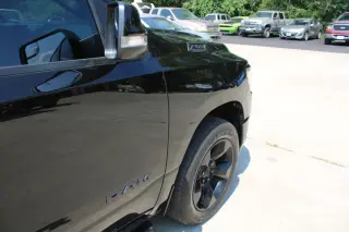 2019 Ram 1500 CREW CAB