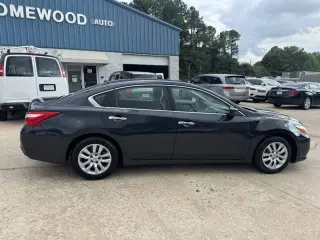 2017 NISSAN ALTIMA