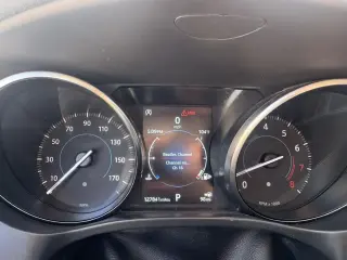 2019 JAGUAR F-PACE