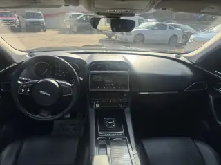 2019 JAGUAR F-PACE