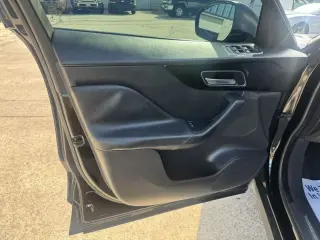 2019 JAGUAR F-PACE