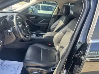 2019 JAGUAR F-PACE