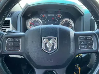 2016 Ram 1500 QUAD CAB