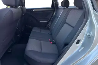 2003 Toyota MATRIX