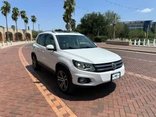 2017 VOLKSWAGEN TIGUAN