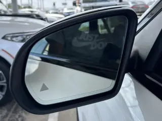 2017 MERCEDES-BENZ GLC